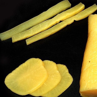 500g legte Sushi-Ginger Radish Takuan Oshinko Strip-Scheibe in Essig ein
