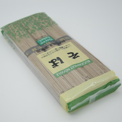 Brown dünnes 300g Buchweizen-Nudeln geraden japanischen trockenen Udon kochend