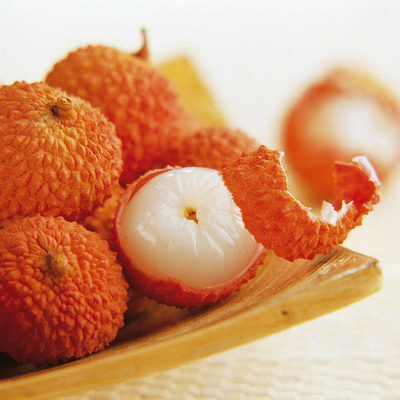 Die Litschi Dosenfrucht-Gemüse-Litschi-Ganzes/eingelaufen hellen Sirup